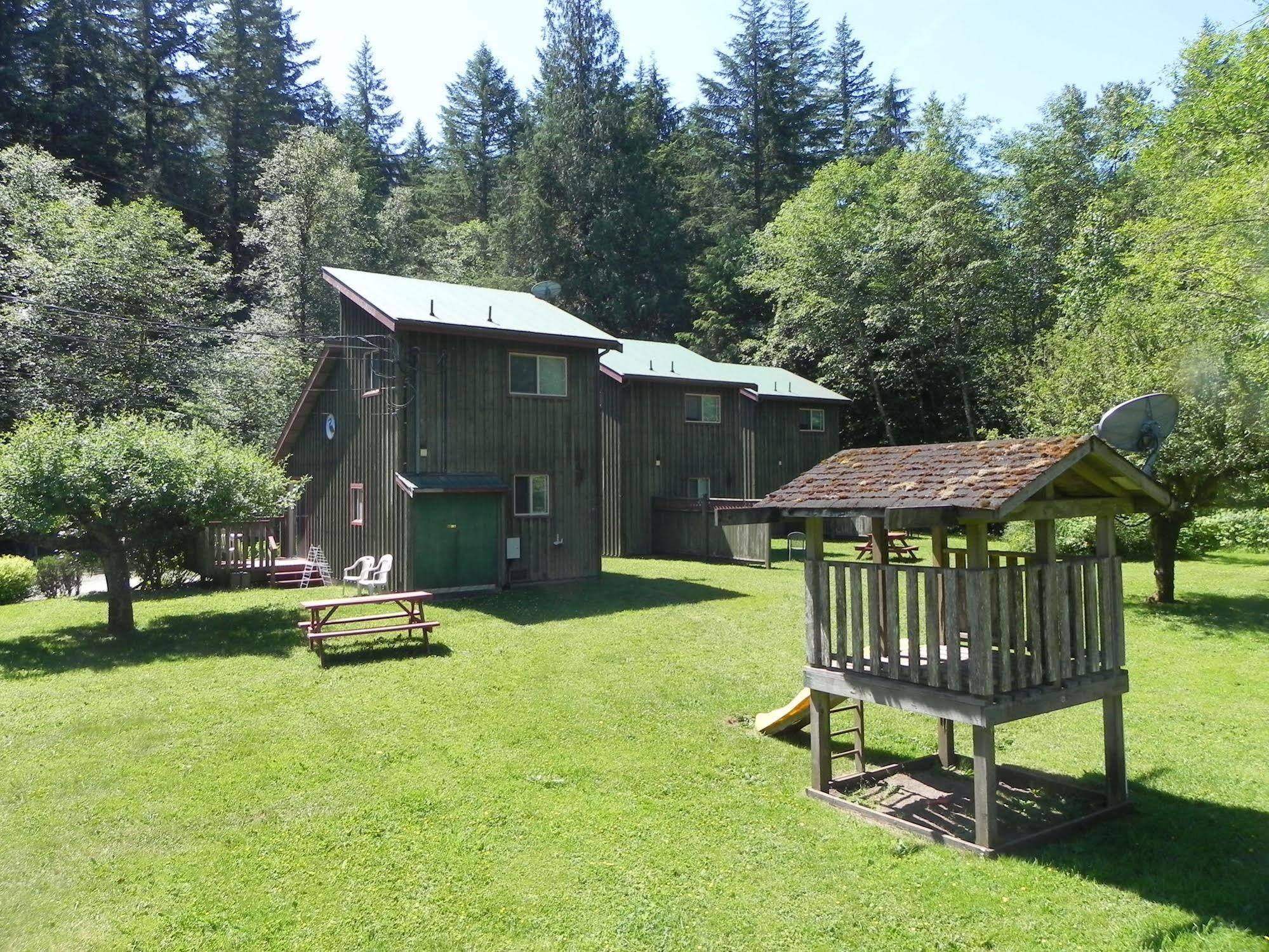 Forest Echoes Cabins Cultus Lake ภายนอก รูปภาพ
